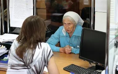 В Соцфонде пенсионерам сообщили о возможности корректировать стаж в «Госуслугах»